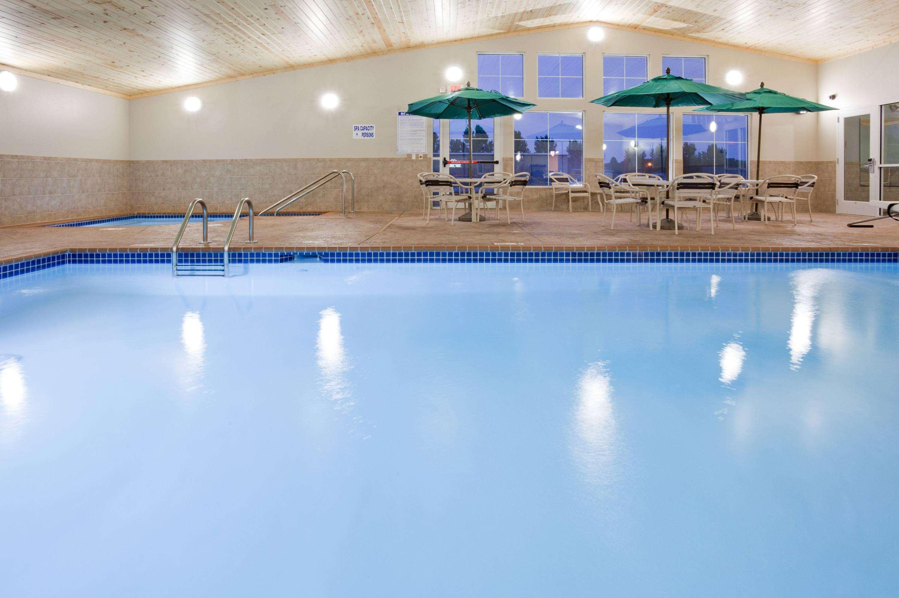 Americinn By Wyndham Hawley Экстерьер фото